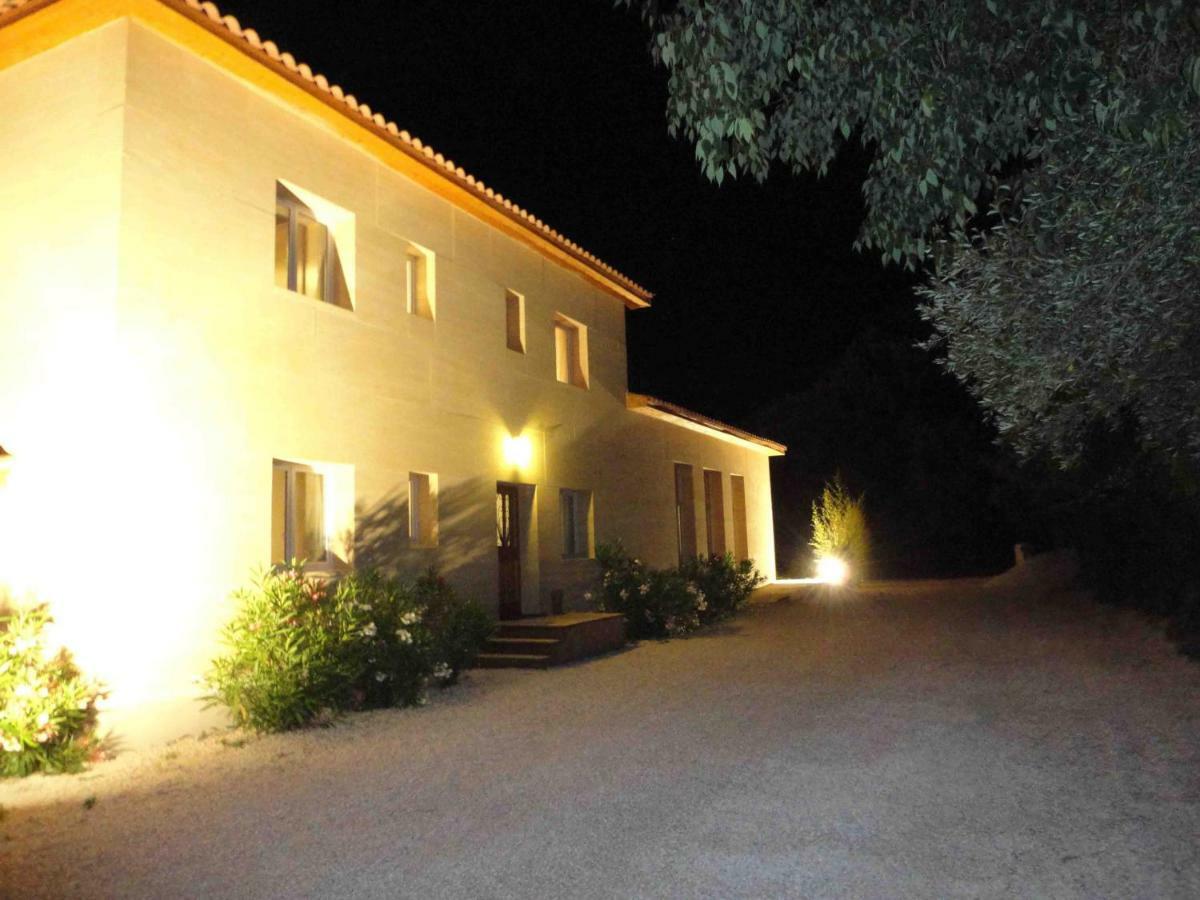 Villa La Charmeuse Fleurie Collias Exteriör bild